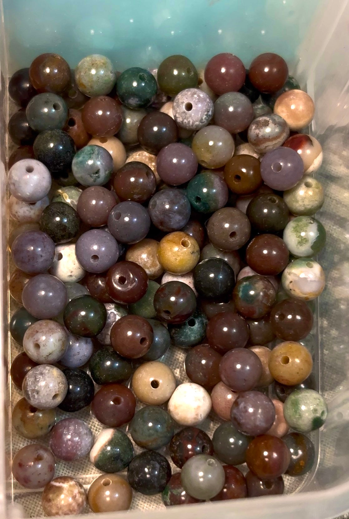 Celeste Pendant - Assorted (1 piece)