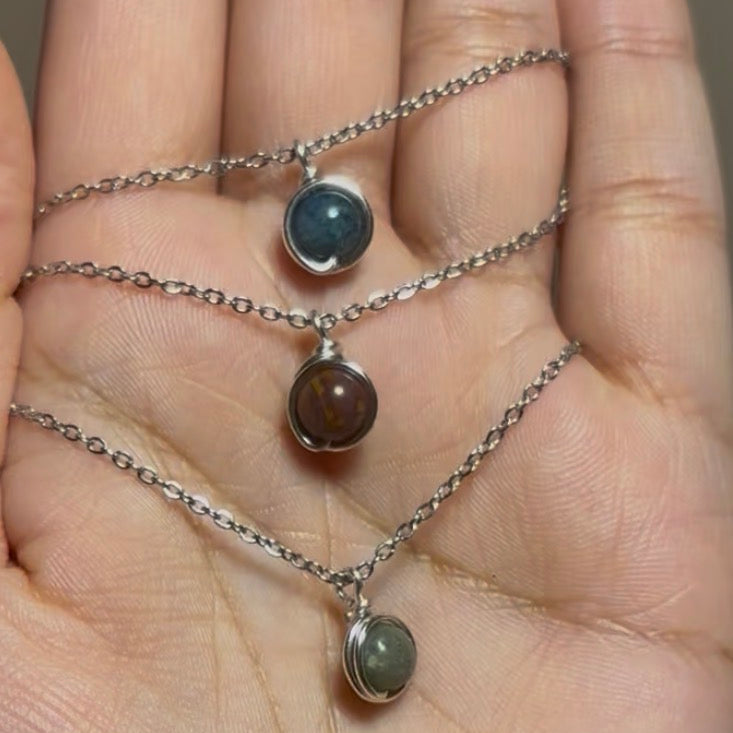 Celeste Pendant - Assorted (1 piece)